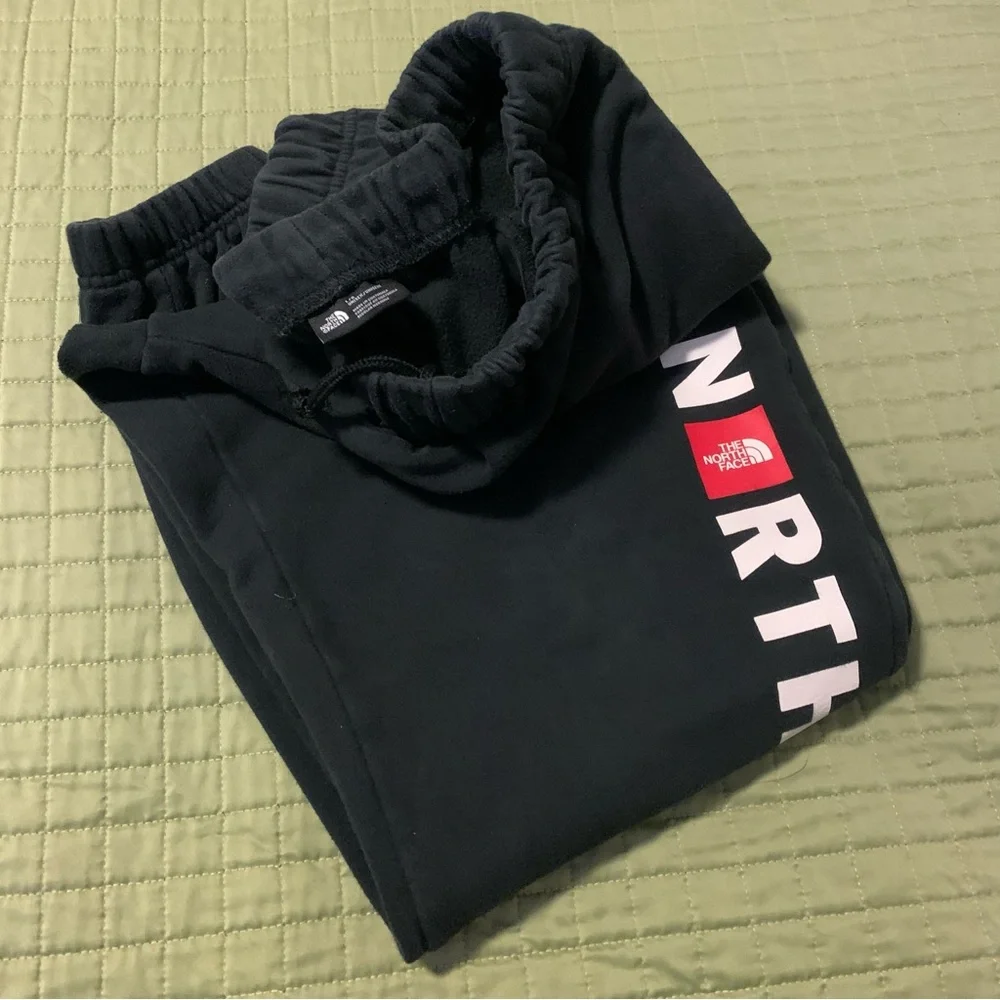 THE NORTH FACE Black Spellout Ankle Track Cuff Joggers - Large